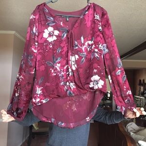 Ladies sheer lined blouse